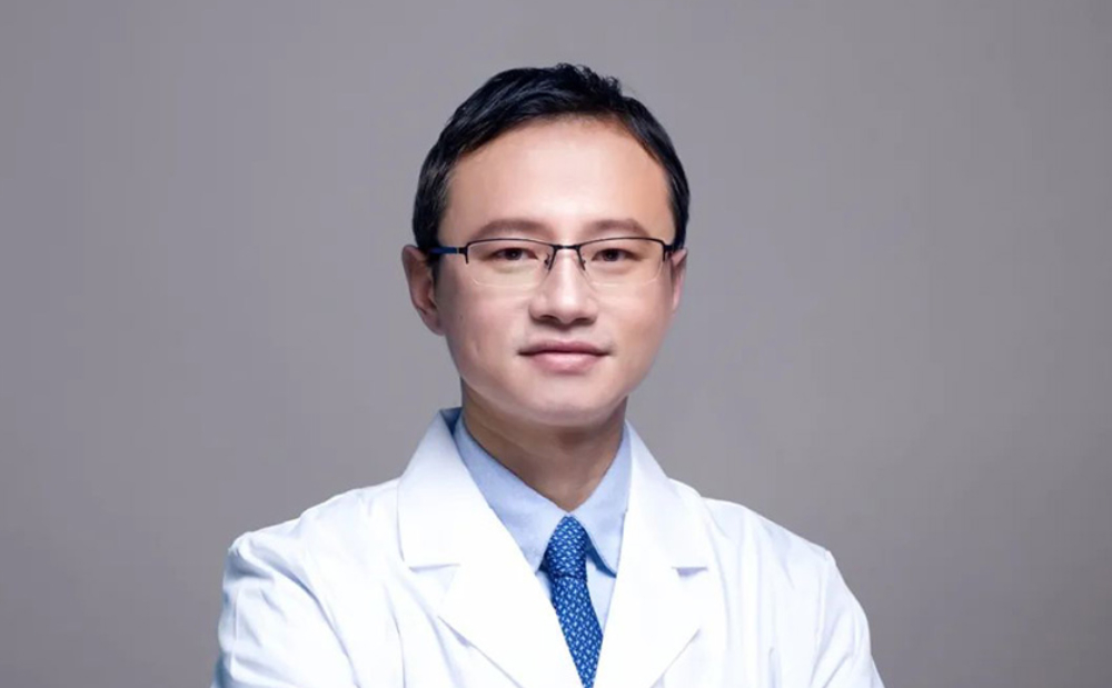 殷峻 医生